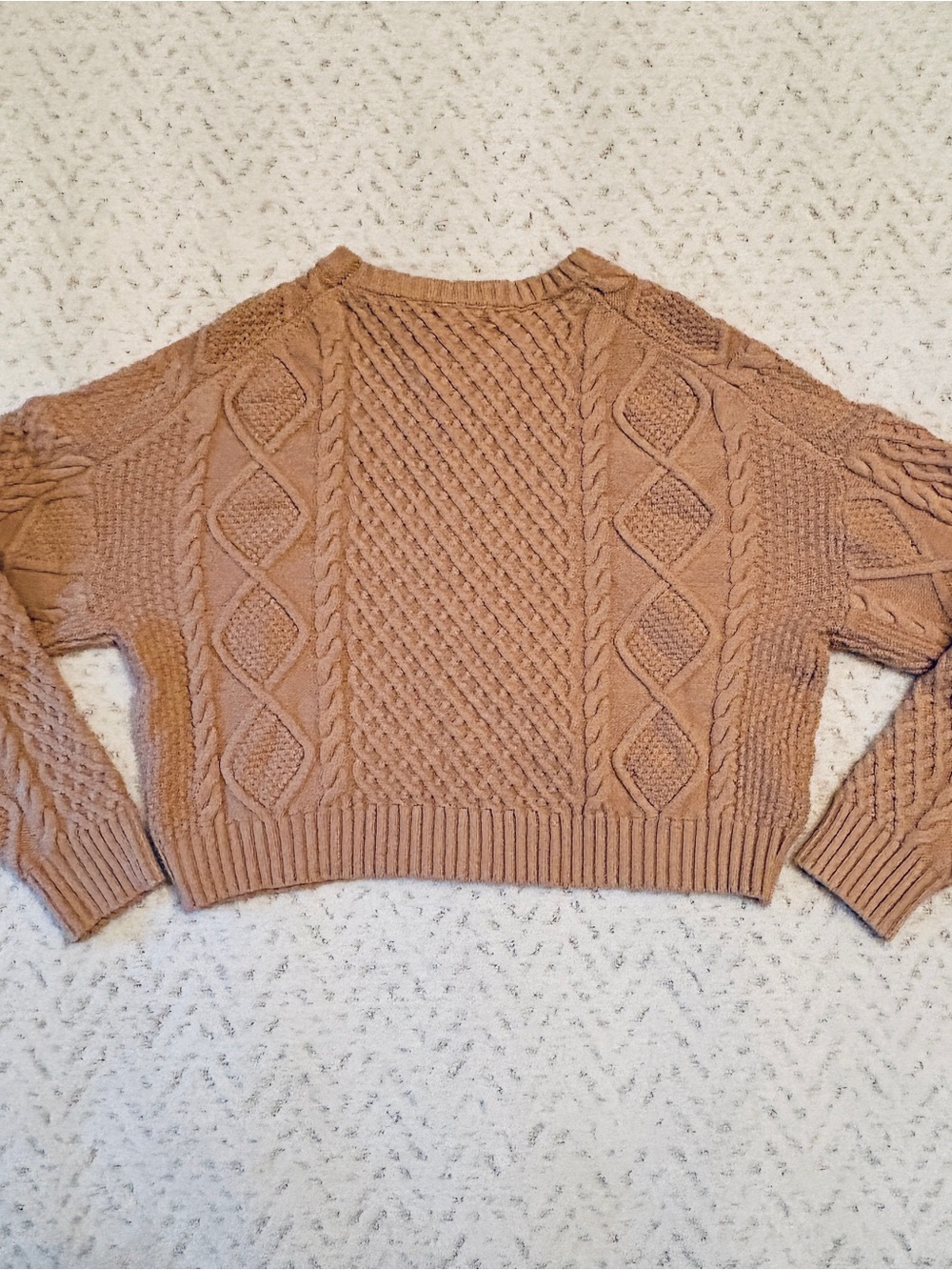 Buttermelon NEW Tan Oversized Chunky Cable Knit Cropped Sweater Size Large - Picture 3 of 9